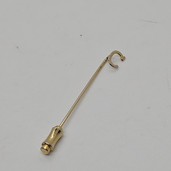 gold tone C initial stick pin - Picture 1 of 3